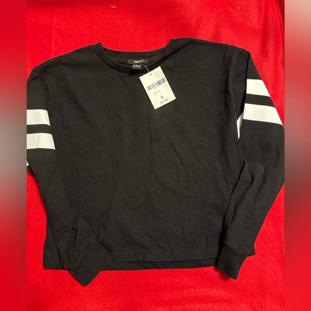 Forever 21 Black and White Crop Top